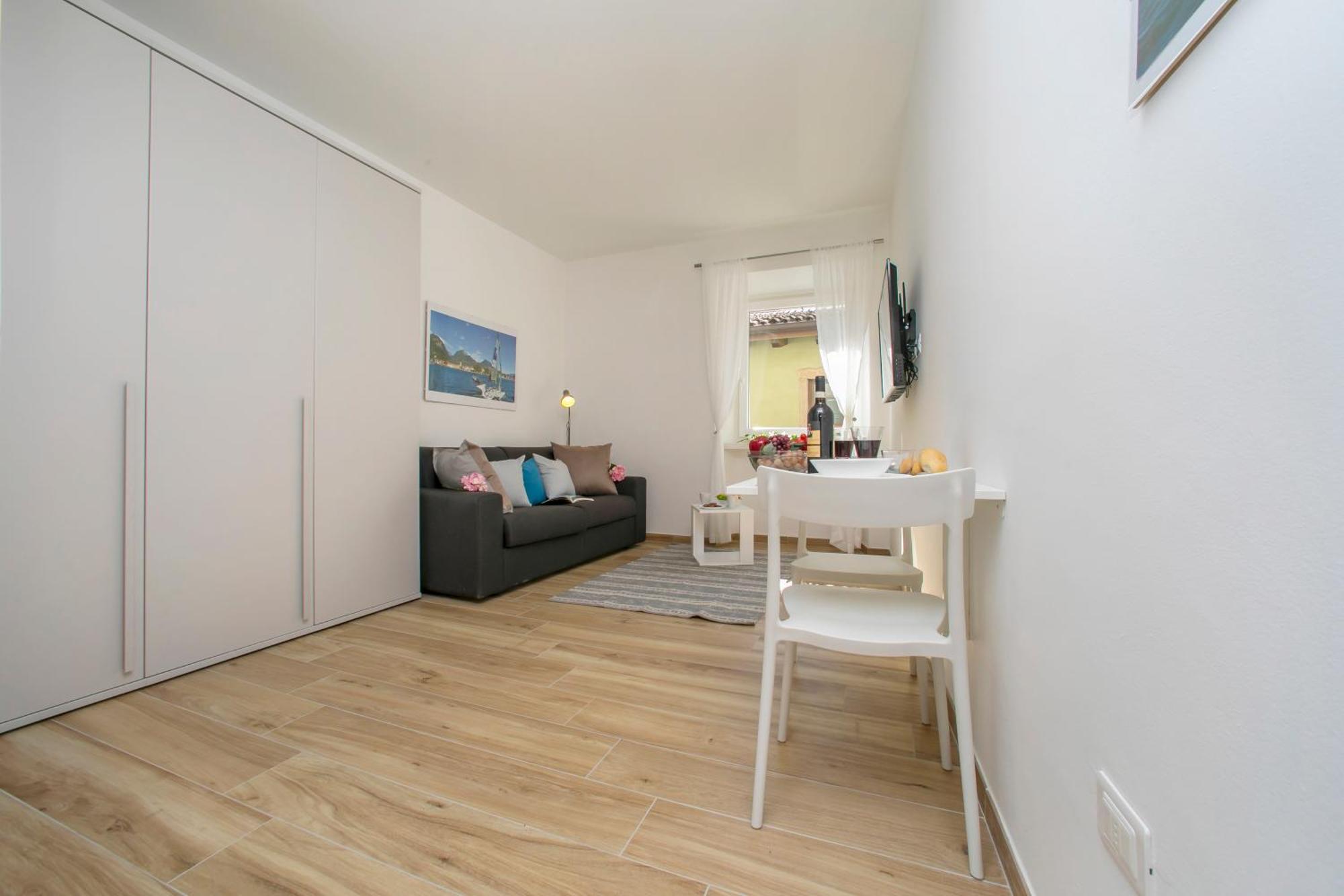 Nido Sui Tetti Di Riva Del Garda - Happy Rentals Exterior photo