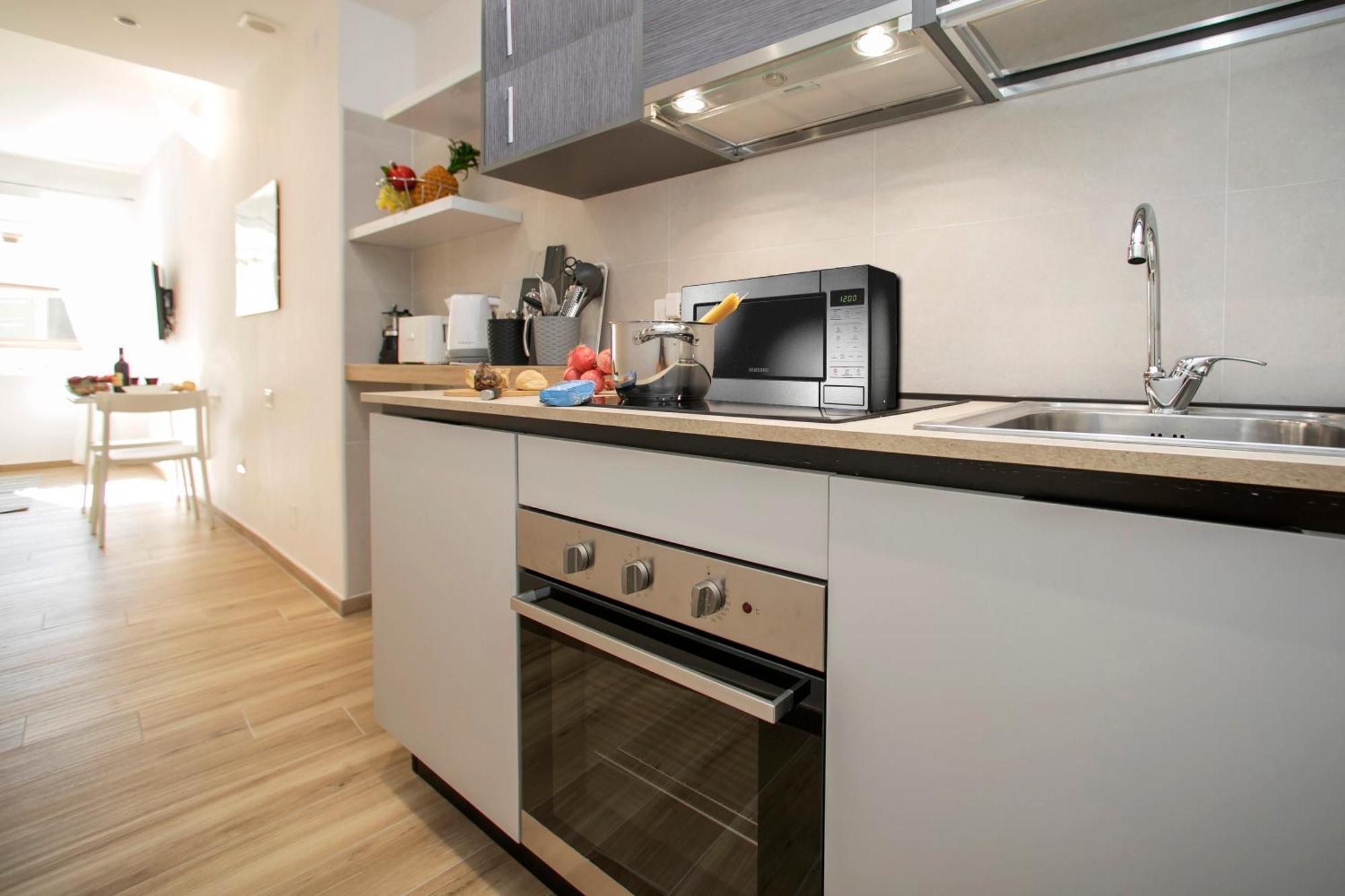 Nido Sui Tetti Di Riva Del Garda - Happy Rentals Exterior photo